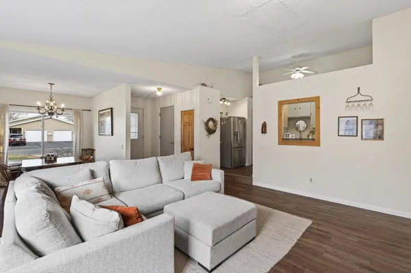 $265,000 | 16457 Five Hawks Avenue Southeast, Prior Lake, MN 55372