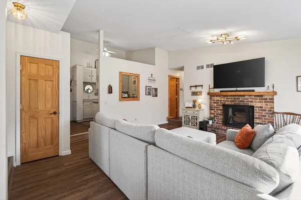 $265,000 | 16457 Five Hawks Avenue Southeast, Prior Lake, MN 55372