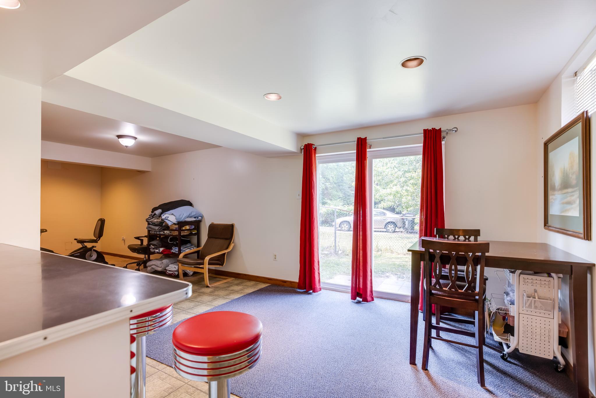 21 Buck Road Stafford, VA 22556 - Photo 33 of 51 Wet Bar Lower Level