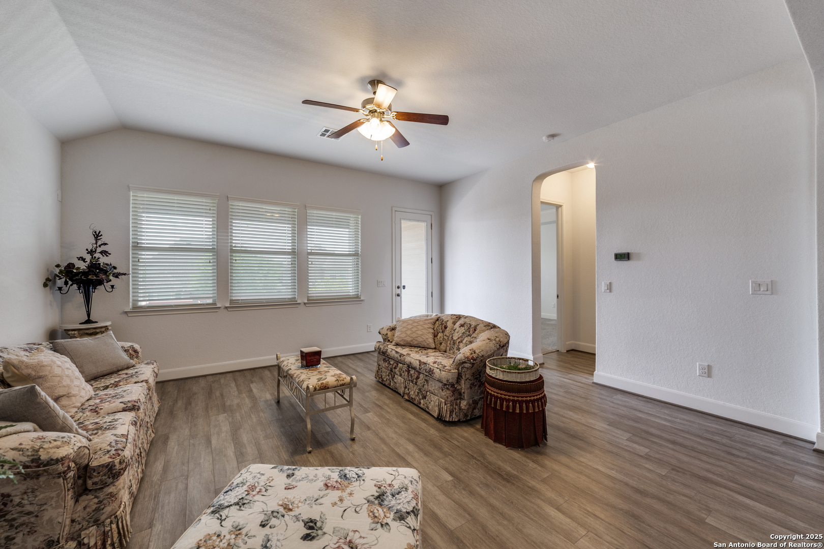 836 Silver Fox Cibolo, TX 78108 - Photo 13 of 26 a living room with furniture chess board and a window