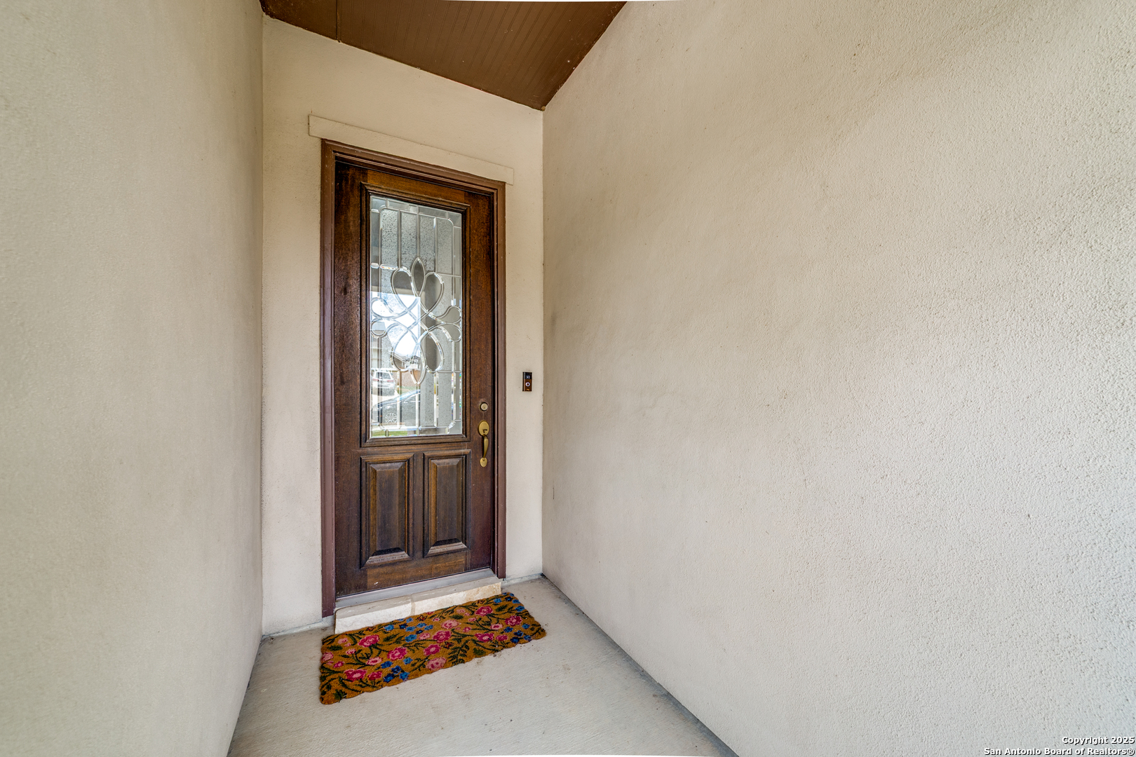 836 Silver Fox Cibolo, TX 78108 - Photo 4 of 26 a view of an front door