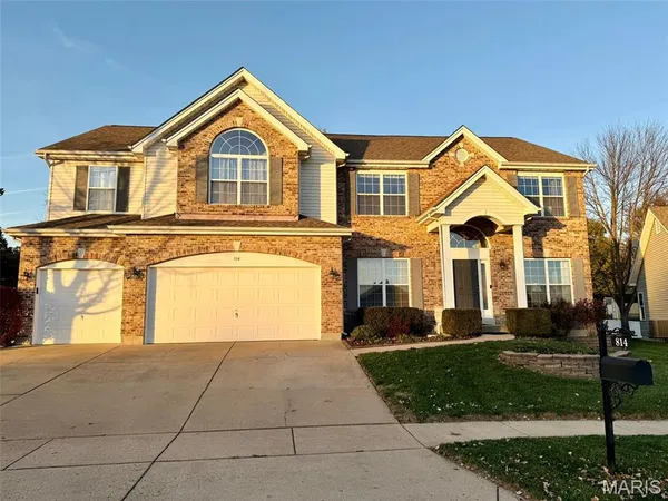 $653,000 | 814 Summit Glen Court, Fenton, MO 63026