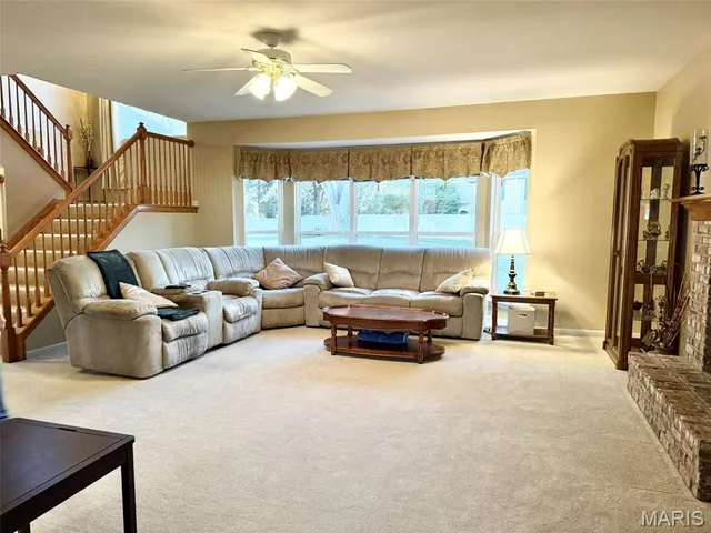 $685,000 | 814 Summit Glen Court, Fenton, MO 63026