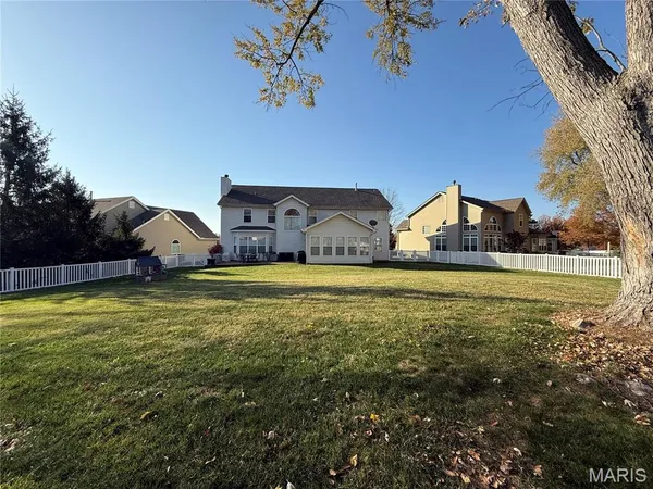$653,000 | 814 Summit Glen Court, Fenton, MO 63026