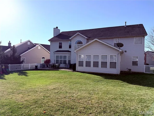 $685,000 | 814 Summit Glen Court, Fenton, MO 63026