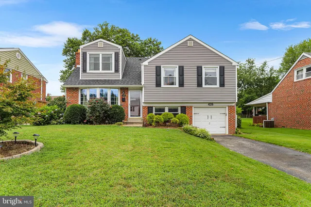 $480,000 | 428 Melvin Drive, Brookhaven, PA 19015