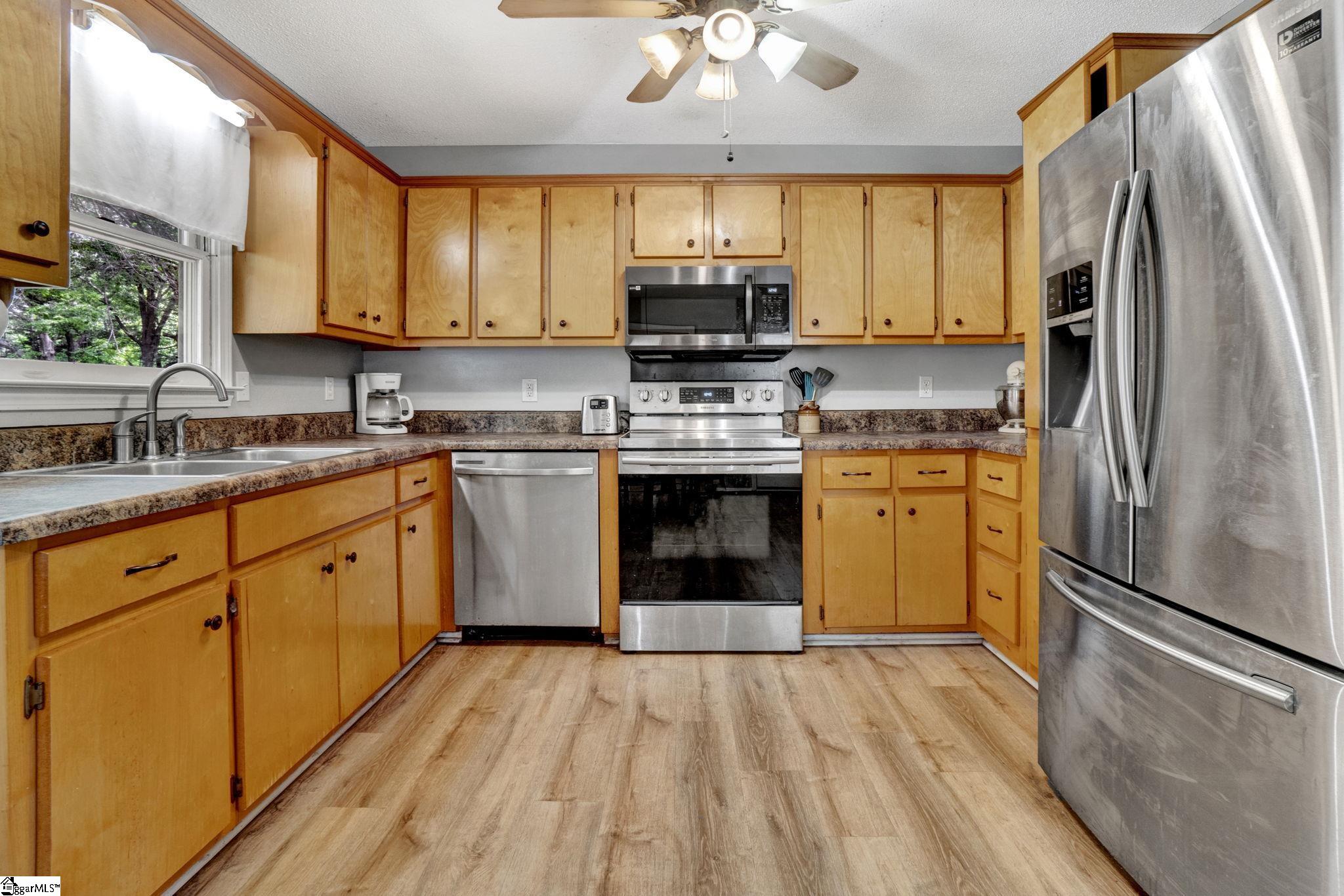 3104 Whitehall Road Anderson, SC 29626 - Photo 5 of 29 Gallery Image 5