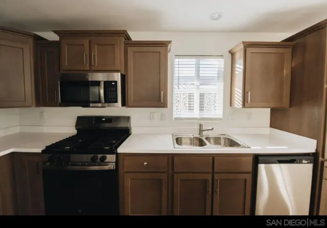 $329,500 | 1120 Pepper Drive, Unit 73, El Cajon, CA 92021