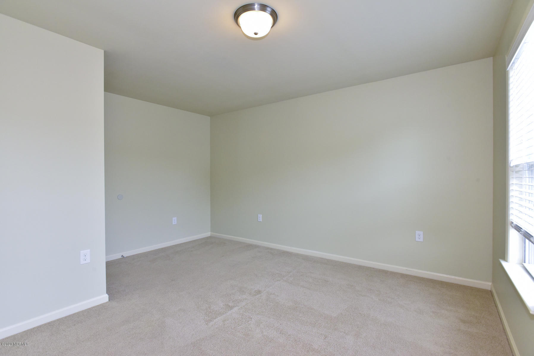 401 Sullivan Loop Road Jacksonville, NC 28544 - Photo 21 of 30 085