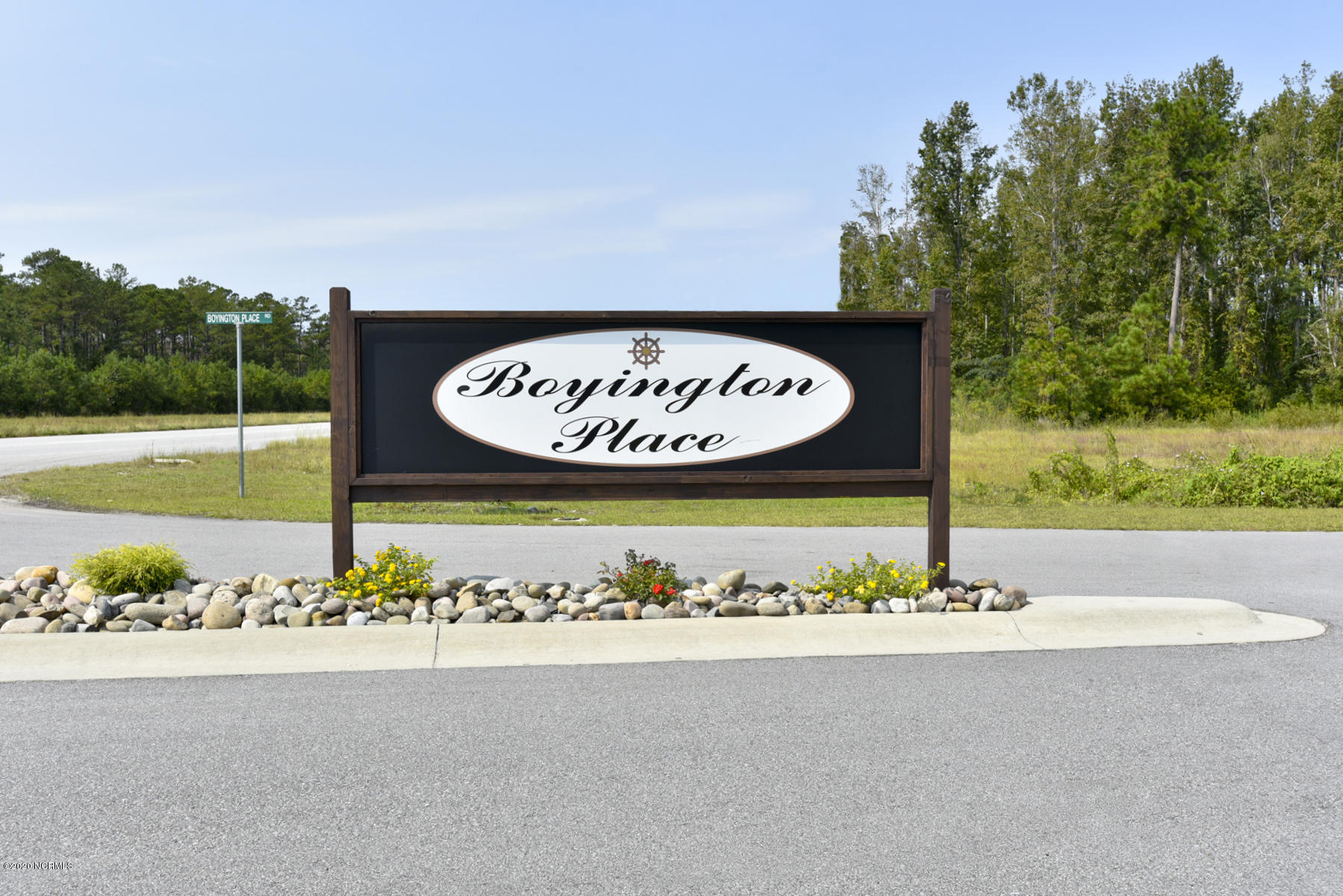 401 Sullivan Loop Road Jacksonville, NC 28544 - Photo 30 of 30 000 Boyington Place Signage