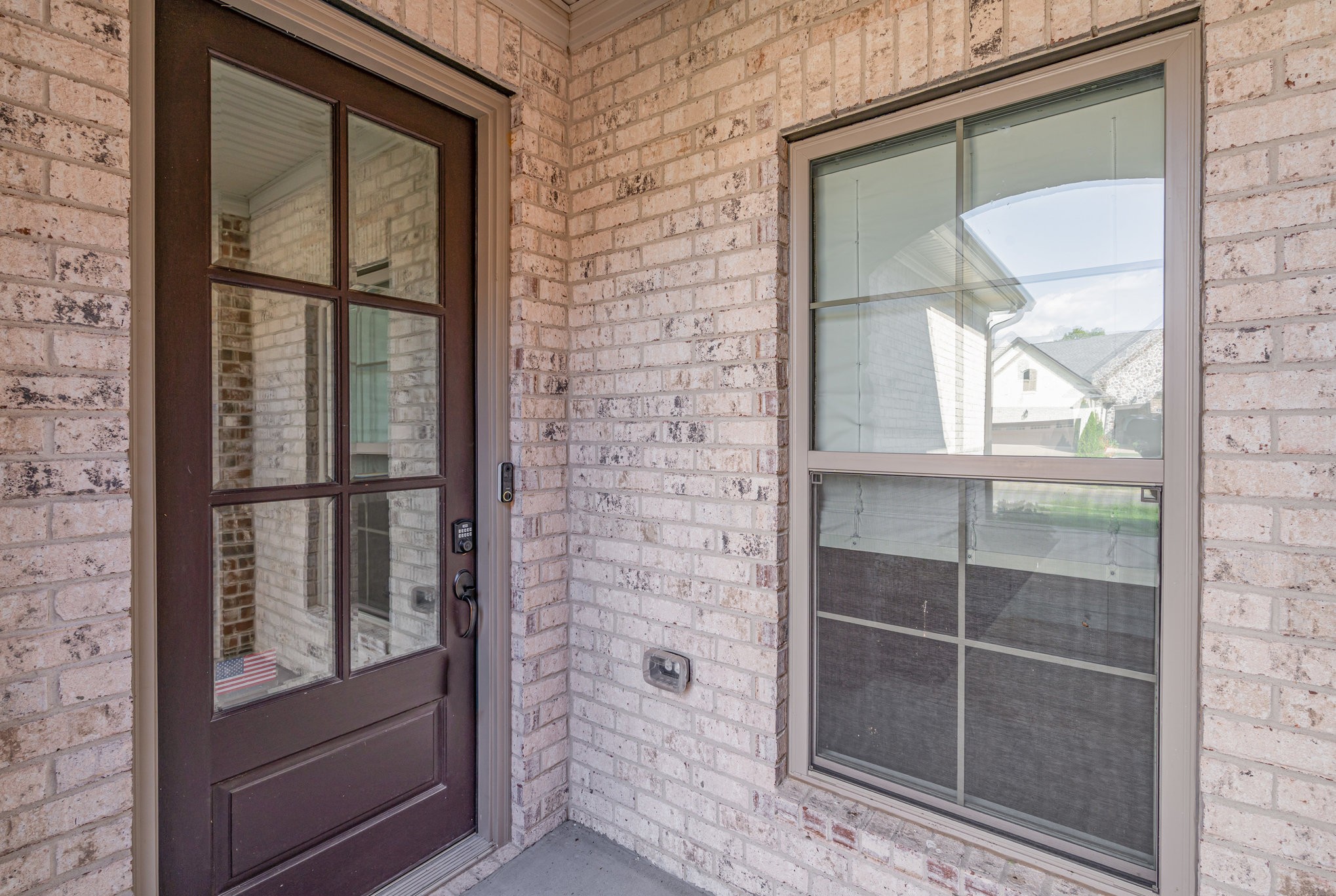 412 West Foxrun Springfield, TN 37172 - Photo 2 of 23 a view of a door and a window