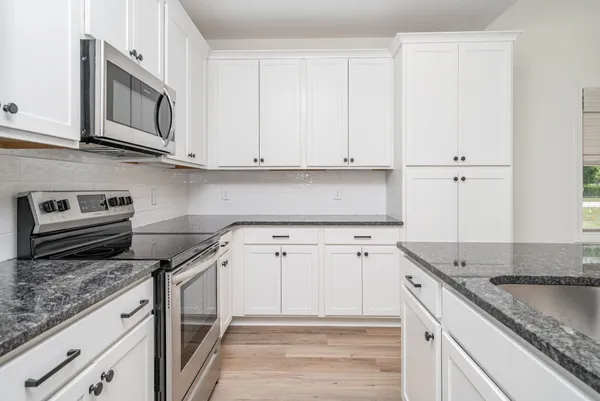 $415,000 | 412 West Foxrun, Springfield, TN 37172