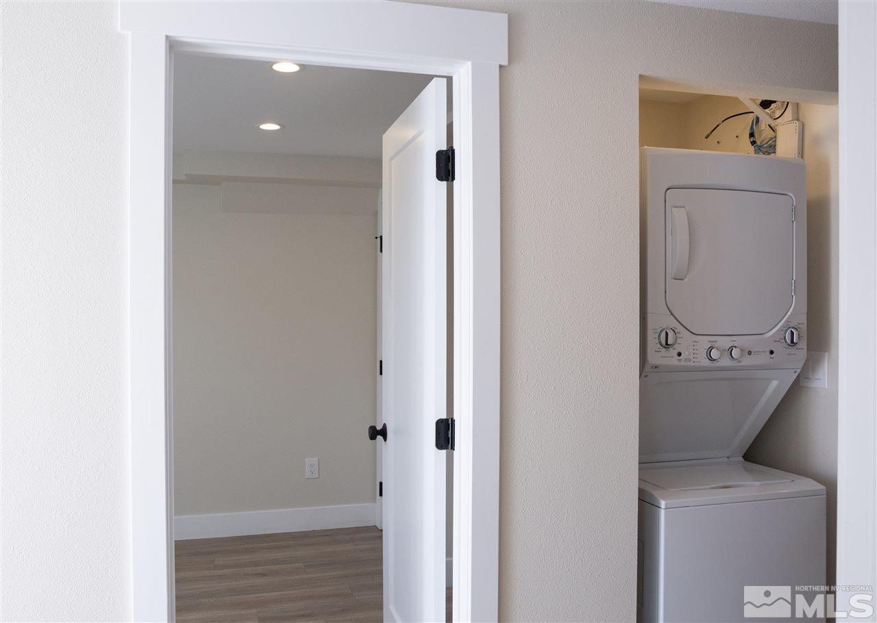 1351 Terrace Reno, NV 89503 - Photo 20 of 27 Photo 20
