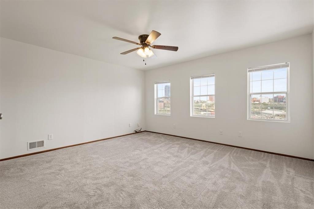 852 Windom Street Pittsburgh, PA 15203 - Photo 21 of 44 a view of an empty room with a window
