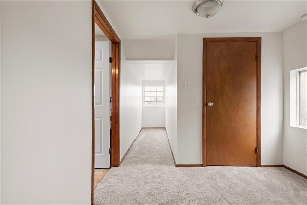 852 Windom Street Pittsburgh, PA 15203 - Photo 27 of 44 an empty room with windows