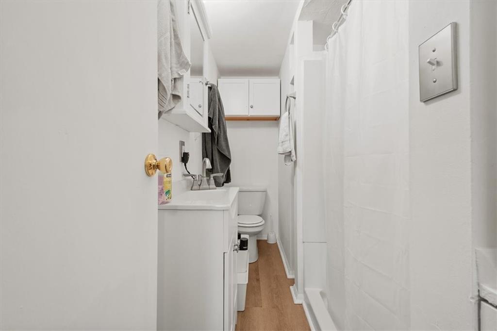 852 Windom Street Pittsburgh, PA 15203 - Photo 39 of 44 a view of walk in closet