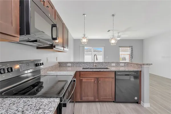 $334,900 | 4035 11th Street East, Bradenton, FL 34208