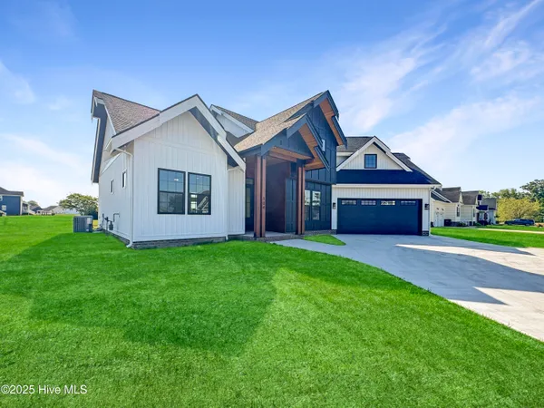 $679,900 | 1111 Staysail Drive, Elizabeth City, NC 27909