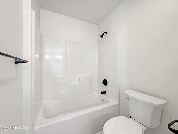 $679,900 | 1111 Staysail Drive, Elizabeth City, NC 27909
