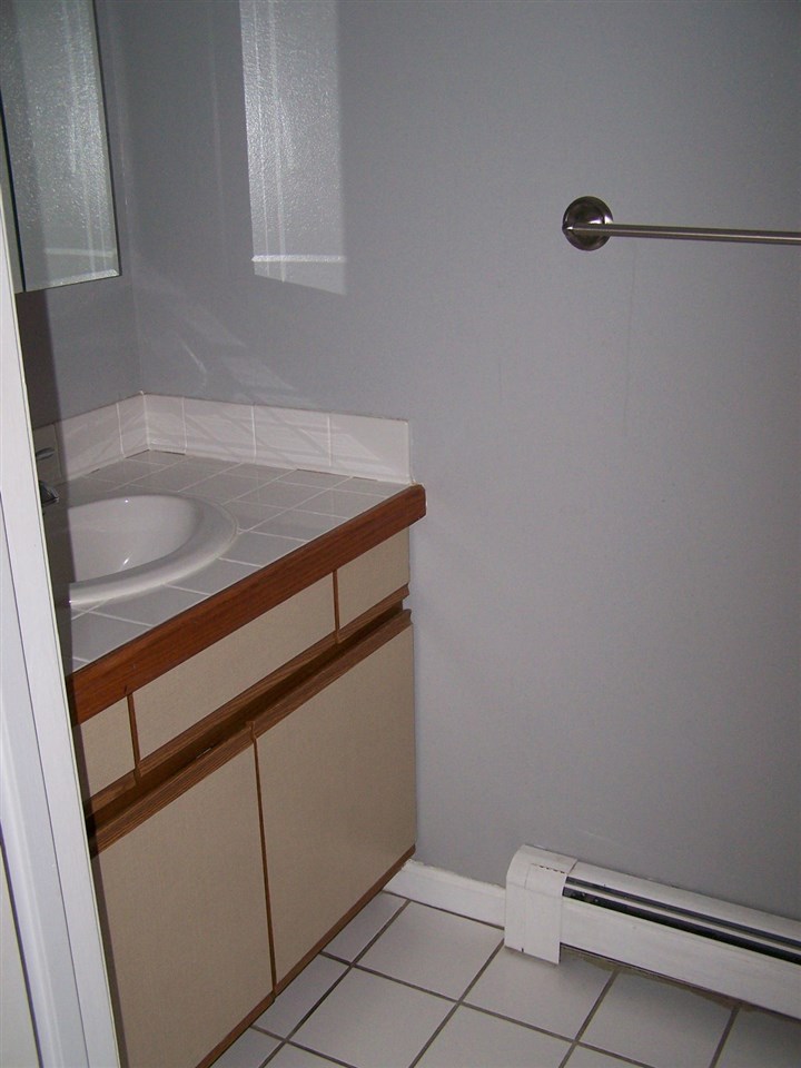 62 Freetown Road, Unit 13 Raymond, NH 03077 - Photo 6 of 21