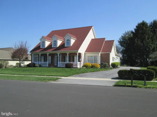 $645,000 | 70 Derbyshire Drive, Carlisle, PA 17015