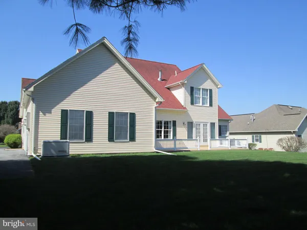 $645,000 | 70 Derbyshire Drive, Carlisle, PA 17015