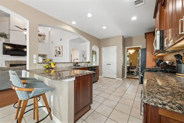 $2,700 | 13720 Shadowlawn Trace, Manor, TX 78653