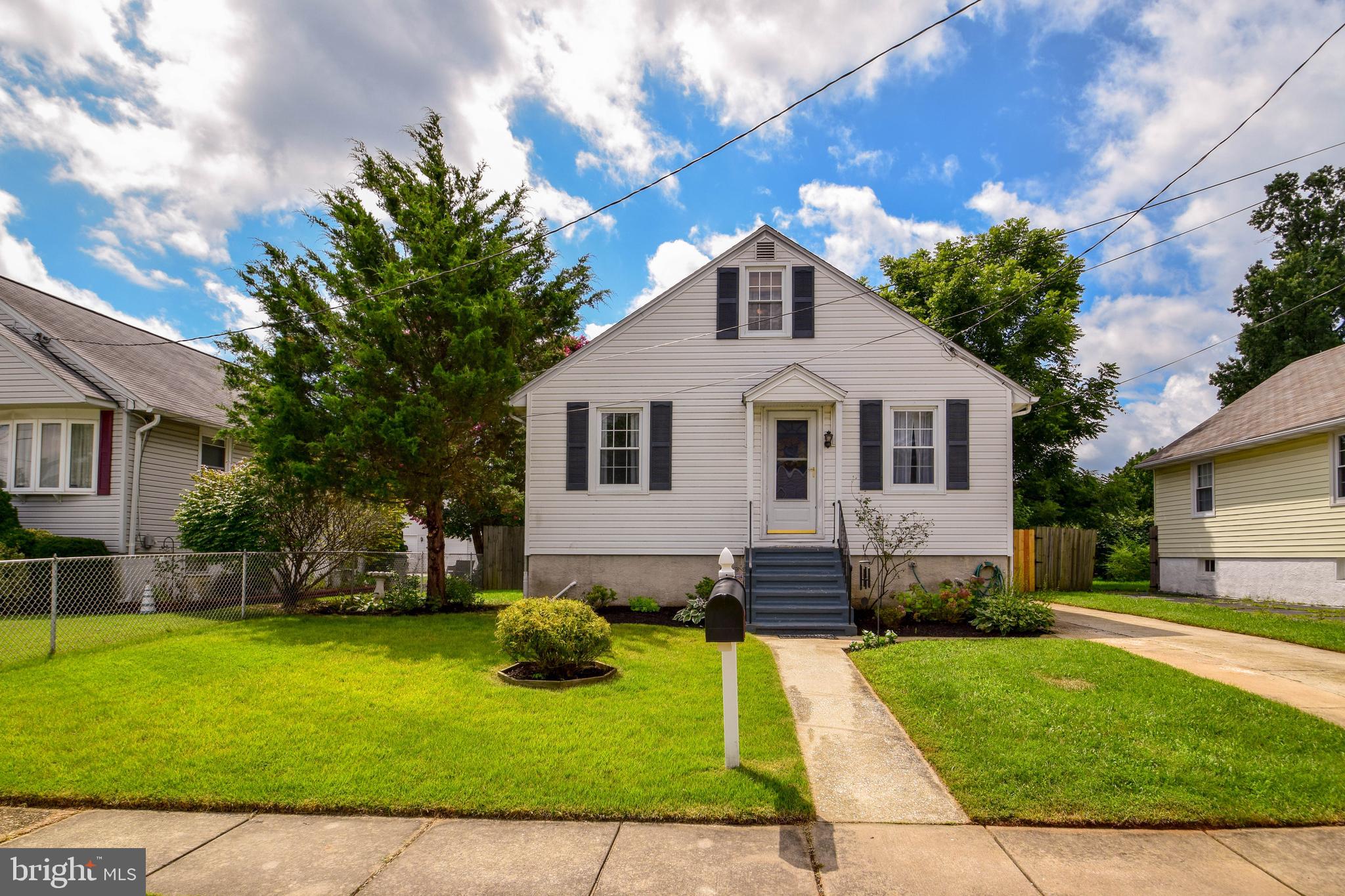 943 Woodlynn Road Essex, MD 21221 - Photo 1 of 40 Gallery Image 1
