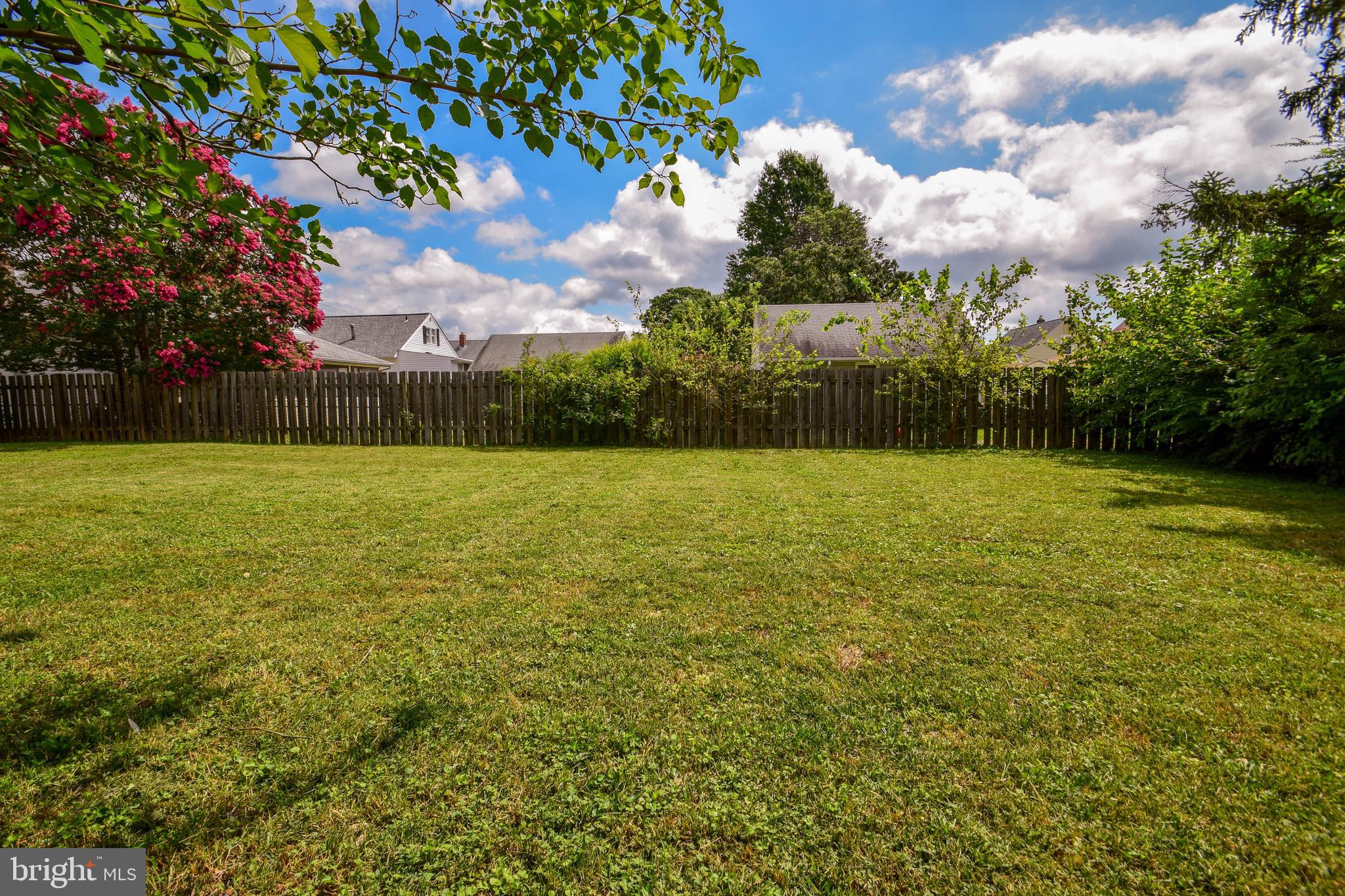 943 Woodlynn Road Essex, MD 21221 - Photo 39 of 40 Gallery Image 39