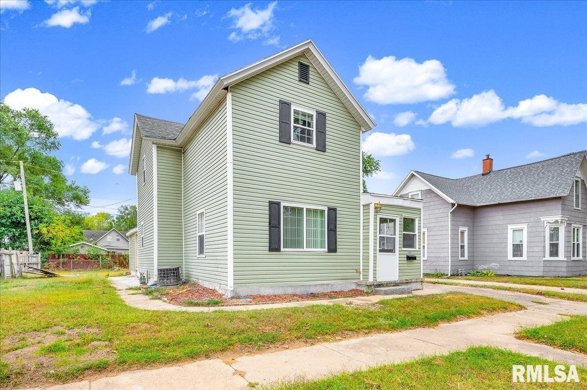 1016 Caroline Street Pekin, IL 61554 - Photo 12 of 15