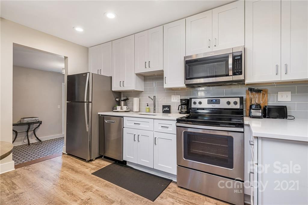 2831 Cowles Road, Unit 22 Charlotte, NC 28208 - Photo 18 of 28 Gallery Image 18