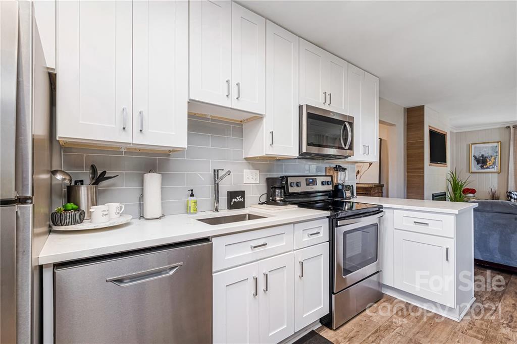 2831 Cowles Road, Unit 22 Charlotte, NC 28208 - Photo 20 of 28 Gallery Image 20