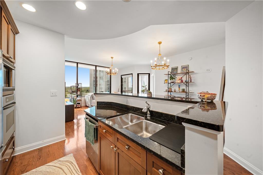2828 Peachtree Road Northwest, Unit 1204 Atlanta, GA 30305 - Photo 16 of 48