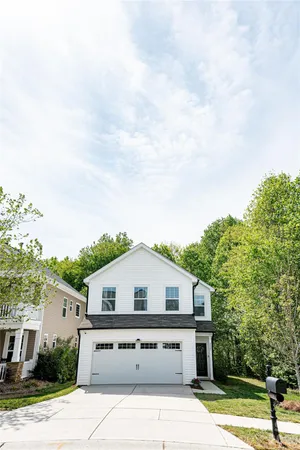 $439,900 | 2025 Woodshorn Drive, Matthews, NC 28104
