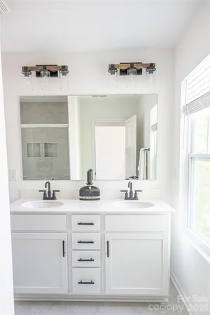 $439,900 | 2025 Woodshorn Drive, Matthews, NC 28104