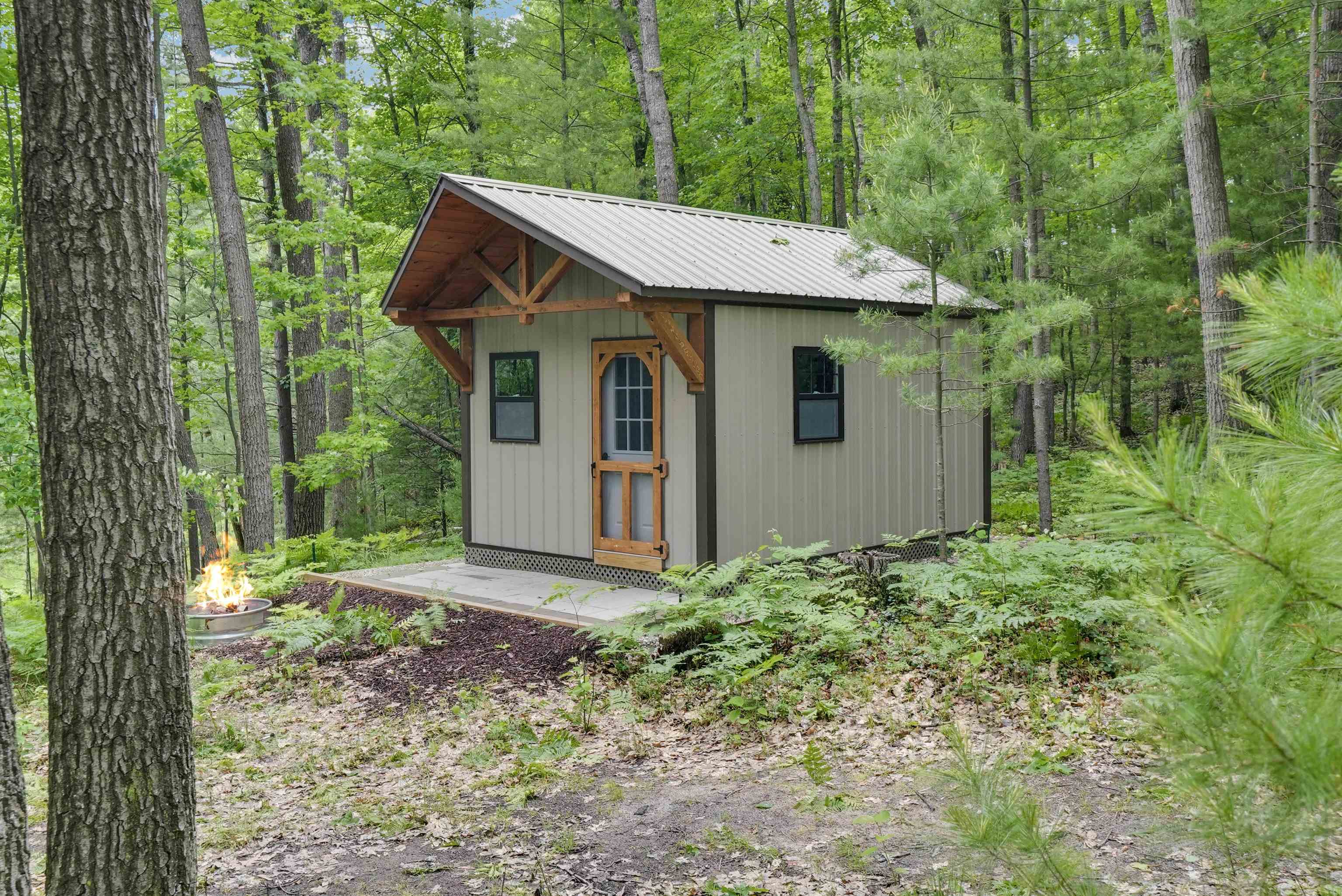 East Long Lake Road Cadillac, MI 49601 - Photo 5 of 23