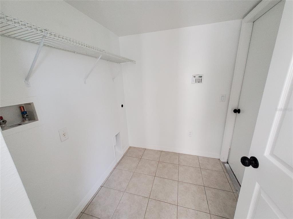 509 Ridges Drive Dundee, FL 33838 - Photo 12 of 33 a view of an empty room