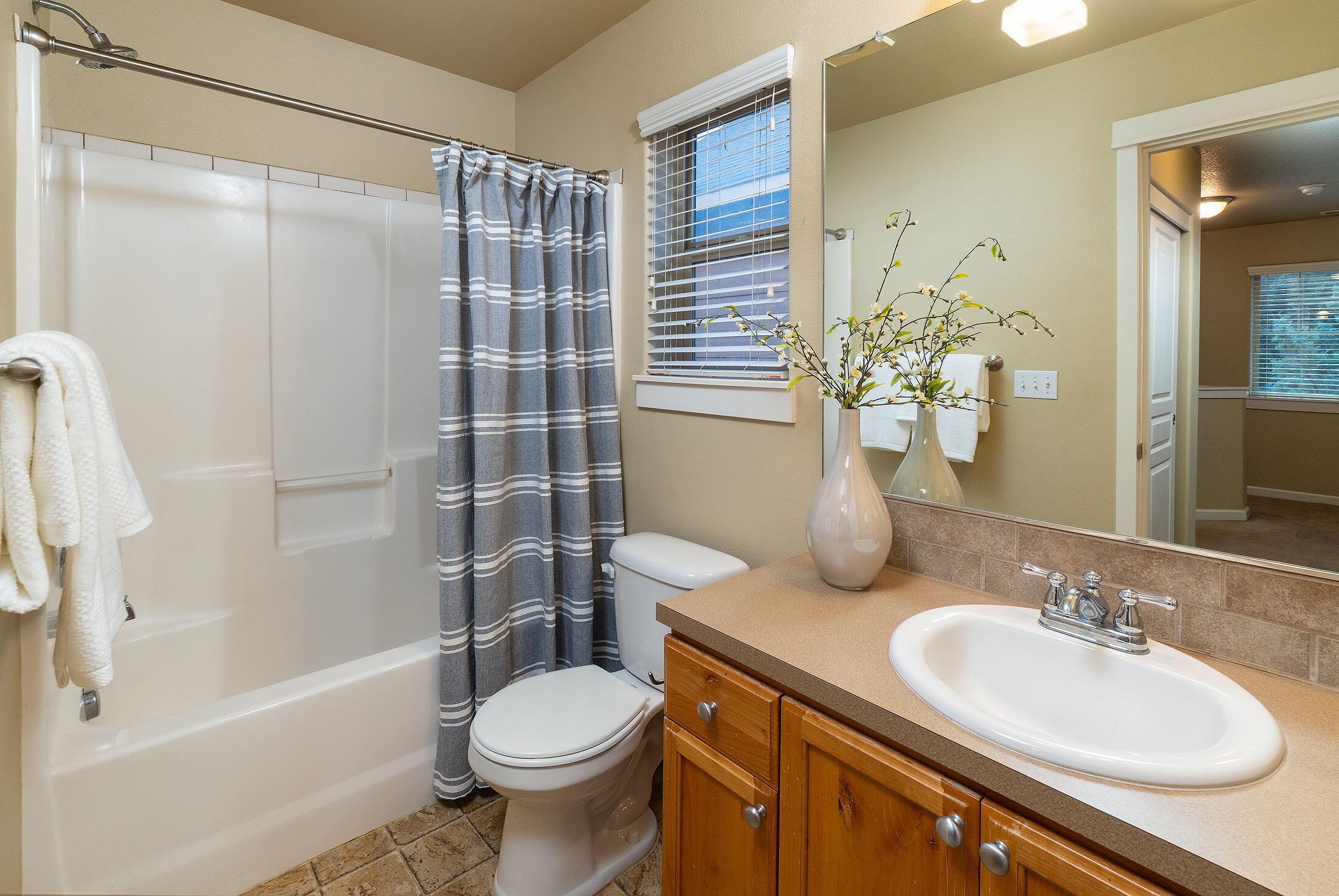 2822 Northwest Elm Avenue Redmond, OR 97756 - Photo 17 of 29 2822 NW Elm Ave_0061 copy