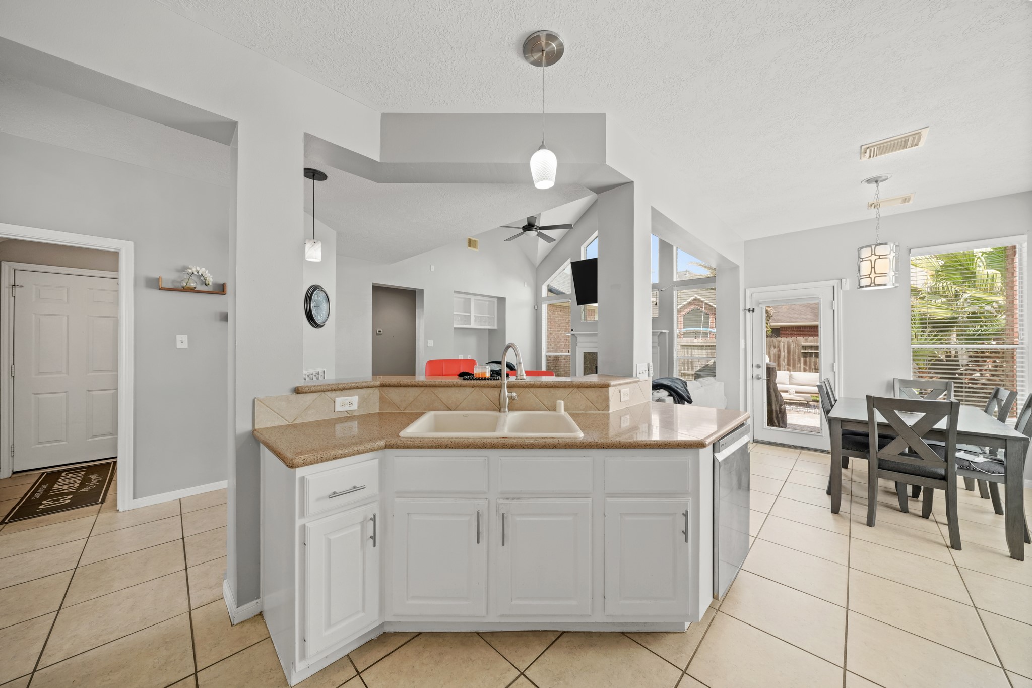 25406 Myrtle Springs Spring, TX 77373 - Photo 9 of 30