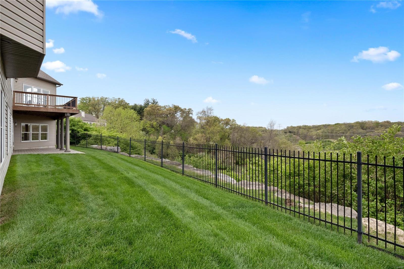 1095 Bridleridge Crossing Spur High Ridge, MO 63049 - Photo 32 of 40 Gallery Image 32