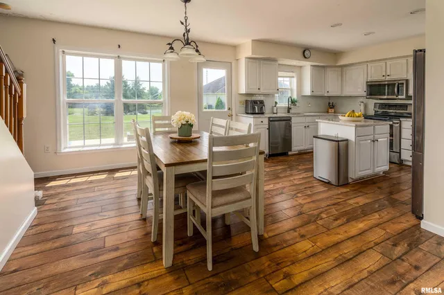 $259,900 | 22 Smith Road, Nashville, IL 62263