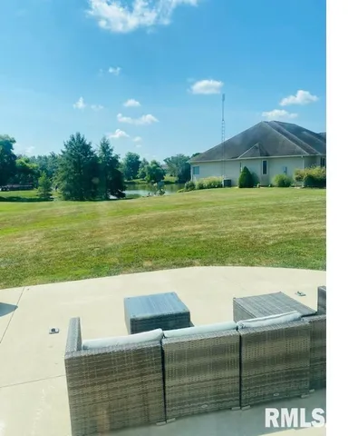 $259,900 | 22 Smith Road, Nashville, IL 62263