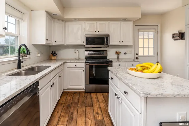 $259,900 | 22 Smith Road, Nashville, IL 62263