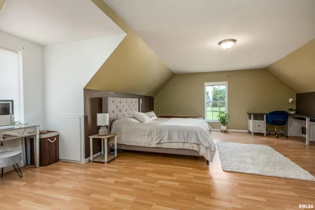 $259,900 | 22 Smith Road, Nashville, IL 62263