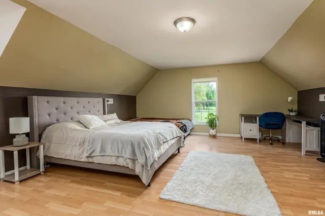 $259,900 | 22 Smith Road, Nashville, IL 62263