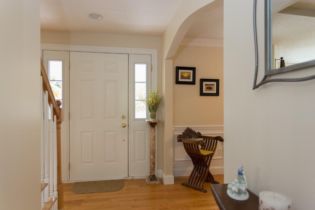 12 Meeting House Road Scarborough, ME 04074 - Photo 2 of 29 Entry