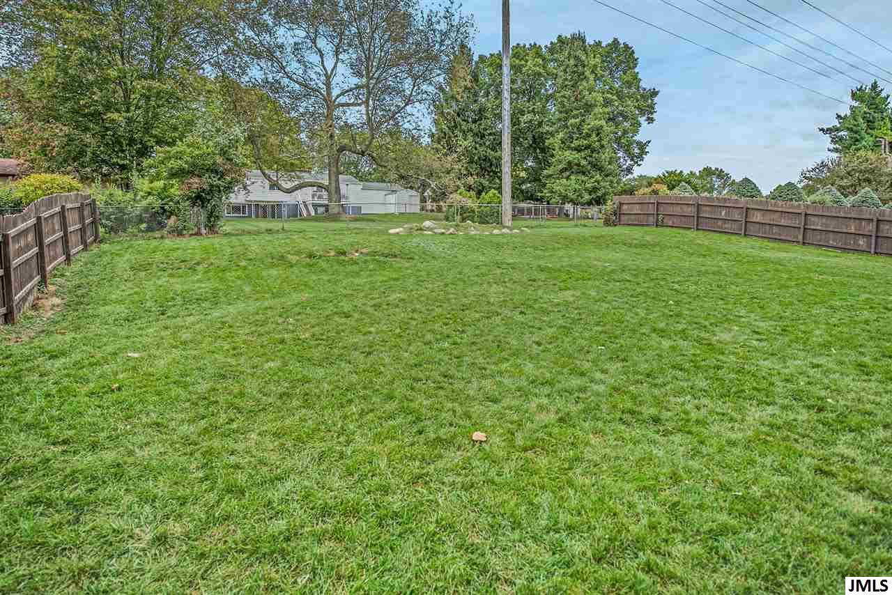 2421 Glengarry Road, Unit 5 Jackson, MI 49203 - Photo 34 of 35 Photo 34