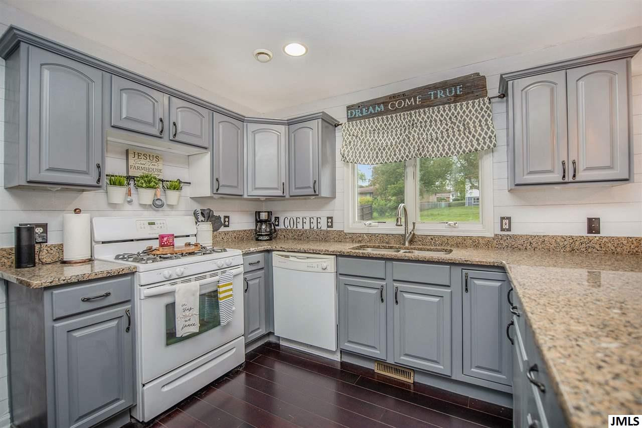 2421 Glengarry Road, Unit 5 Jackson, MI 49203 - Photo 8 of 35 Photo 8