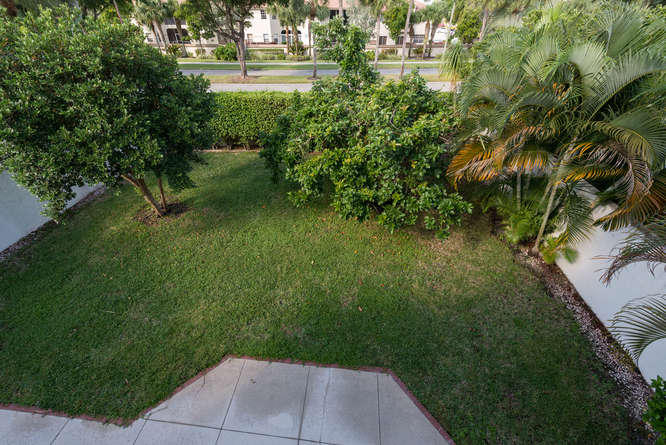 23041 Via Stel Boca Raton, FL 33433 - Photo 38 of 42 23041 Via Stel Boca Raton FL-small-030-1