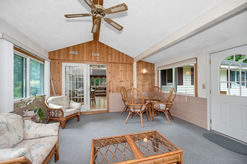 10 Northgate Road Tewksbury, MA 01876 - Photo 13 of 41